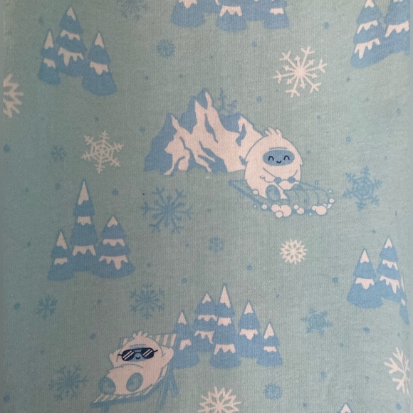 Disney spirit jersey NWT Size Small Yeti - Picture 4 of 13